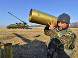 "В настоящее время украинская армия находится в существенно лучшем состоянии, нежели пять месяцев назад. К тому же нас поддерживает весь мир. Наши солдаты показали, что способны защитить свою страну", -заявил украинский президент Порошенко "В настоящее время украинская армия находится в существенно лучшем состоянии, нежели пять месяцев назад. К тому же нас поддерживает весь мир. Наши солдаты показали, что способны защитить свою страну", -заявил украинский президент Порошенко