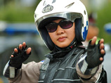 Индонезия должна прекратить практику проверки на девственность, которой подвергаются женщины при вступлению в ряды национальной полиции, говорится в докладе правозащитной организации Human Rights Watch