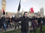 В Лондоне студенты устроили акцию протеста, требуя бесплатного образования В Лондоне студенты устроили акцию протеста, требуя бесплатного образования