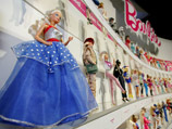 Американцы скинулись на "нормальную Барби" - с целлюлитом и прыщиками