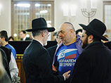 Группа российских раввинов и крупных общественных деятелей еврейского происхождения, объединенных Российским еврейским конгрессом, в конце предстоящей недели прибудет в Иерусалим и встретит шаббат в синагоге "Кнеилат Бней-Тора"
