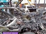 Дюжину люксовых авто на стоянке в Москве сожгли намеренно, объявило МВД