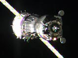 Пилотируемый корабль "Союз ТМА-15М" успешно пристыковался к МКС в автоматическом режиме Пилотируемый корабль "Союз ТМА-15М" успешно пристыковался к МКС в автоматическом режиме