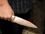 В Петербурге мужчина ранил ножом жену с 12-летней дочерью и зарезался
