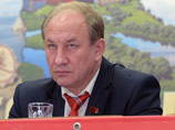Депутаты-коммунисты предложили убрать из эфира певцов, делавших "антироссийские" заявления Депутаты-коммунисты предложили убрать из эфира певцов, делавших "антироссийские" заявления