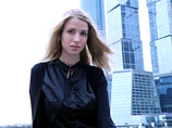 Студентка Плехановского института Александра Лоткова, в марте прошлого года осужденная на три года лишения свободы за стрельбу из травматического оружия в московском метрополитене, в результате которой были ранены два человека, покинула колонию Студентка Плехановского института Александра Лоткова, в марте прошлого года осужденная на три года лишения свободы за стрельбу из травматического оружия в московском метрополитене, в результате которой были ранены два человека, покинула колонию