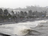 На Филиппинах появились первые жертвы тайфуна "Хагупит"