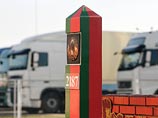 На российско-белорусской границе снова действует таможенный контроль. О проверках автомобилей с белорусской стороны сообщила российская Федеральная таможенная служба