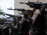 В Индонезии возле полицейского участка расстреляна толпа демонстрантов: 6 убитых, десятки раненых