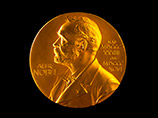 Алишер Усманов выкупил на аукционе нобелевскую медаль 1962 года и собирается вернуть ее владельцу