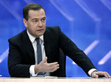 К экономии на новогодних праздниках в среду призвал и премьер-министр Дмитрий Медведев в своем ежегодном интервью пяти телеканалам К экономии на новогодних праздниках в среду призвал и премьер-министр Дмитрий Медведев в своем ежегодном интервью пяти телеканалам