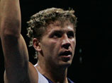 Матвей Коробов потерпел первое поражение на профессиональном ринге 