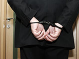 Шутов был арестован в 1999 году и осужден прямо в "Крестах". Пожизненный срок он получил в 2006 году за организацию и руководство бандой, пять убийств, два покушения на убийства, ряд похищений, ограблений, разбойных нападений, вымогательств и краж Шутов был арестован в 1999 году и осужден прямо в "Крестах". Пожизненный срок он получил в 2006 году за организацию и руководство бандой, пять убийств, два покушения на убийства, ряд похищений, ограблений, разбойных нападений, вымогательств и краж