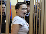 Украинская летчица Надежда Савченко, обвиняемая в РФ в пособничестве убийцам российских журналистов, объявила голодовку, утверждает ее адвокат Марк Фейгин