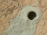 Марсоход американского аэрокосмического агентства NASA Curiosity обнаружил содержащие углерод молекулы в образцах, извлеченных из древнего камня