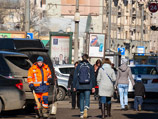 В этом случае россияне не только отвыкнут от того, что на улицах можно встретить приезжих из Средней Азии, но еще им придется самим взять в руки метлу В этом случае россияне не только отвыкнут от того, что на улицах можно встретить приезжих из Средней Азии, но еще им придется самим взять в руки метлу