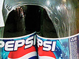 В Свердловской области разыскивают и отзывают из продажи партию Pepsi-Cola местного разлива из-за возможного попадания частиц стекла в этот газированный напиток, довольно популярный у россиян