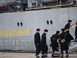 Российские моряки покинули французский порт Сен-Назер, где учились управлять не переданным России судном Mistral Российские моряки покинули французский порт Сен-Назер, где учились управлять не переданным России судном Mistral