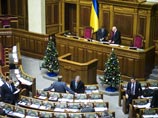 Накануне Верховная рада Украины по предложению президента Петра Порошенко приняла закон, предусматривающий отказ страны от внеблокового статуса и возобновление курса на вступление в НАТО