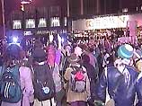 Митингующие не расходятся ни на минуту Митингующие не расходятся ни на минуту
