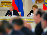 Путин призвал избегать идеологизации истории, защитил слово "гений" и связал уровень культуры с частотой использования латиницы Путин призвал избегать идеологизации истории, защитил слово "гений" и связал уровень культуры с частотой использования латиницы
