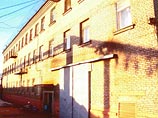 В Петербурге надзиратель, избивший дубинкой подростка за вынос еды из столовой, получил 3,5 года колонии В Петербурге надзиратель, избивший дубинкой подростка за вынос еды из столовой, получил 3,5 года колонии