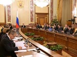 Медведев отправит "комиссаров" из правительства в советы директоров госкомпаний - контролировать валютные потоки Медведев отправит "комиссаров" из правительства в советы директоров госкомпаний - контролировать валютные потоки