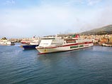 Пожар вспыхнул на судне Norman Atlantic, следующем из греческого порта Патры в итальянский порт Анкона Пожар вспыхнул на судне Norman Atlantic, следующем из греческого порта Патры в итальянский порт Анкона