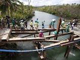 Тропический шторм "Сеньянг" на Филиппинах похоронил под оползнями несколько десятков человек