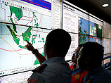 Возобновлен поиск пропавшего самолета AirAsia. Следствие изучает действия экипажа