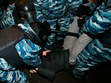 По данным ОВД-Инфо, 30 декабря были задержаны 255 человек, на ночь в ОВД было оставлено около 70 человек По данным ОВД-Инфо, 30 декабря были задержаны 255 человек, на ночь в ОВД было оставлено около 70 человек