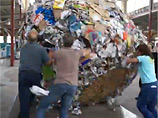 Агентство по контролю за загрязнением из штата Миннесота (США) изготовило гигантский шар из бумажных отходов, который может быть удостоен включения в Книгу рекордов Гиннеса как крупнейший в мире шар из бумаги