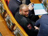 Ярош пригрозил украинским депутатам прийти в Верховную раду с гранатой Ярош пригрозил украинским депутатам прийти в Верховную раду с гранатой