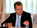 В четверг, 8 января, премьер-министр России Дмитрий Медведев подписал постановление, которое запрещает людям с психическими отклонениями водить транспортные средства