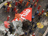 Водолазы подняли со дна моря "черный ящик" самолета AirAsia. Обнаружен и второй самописец Водолазы подняли со дна моря "черный ящик" самолета AirAsia. Обнаружен и второй самописец