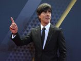 Лучшим тренером, по версии ФИФА, признан Йоахим Лев - наставник сборной Германии, которая в 2014 году под его руководством стала чемпионом мира