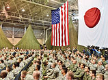 В целом, пишет газета, Абэ стремится расширить сферу деятельности по поддержанию мира и проведению операций за рубежом, делая ставку на американо-японский альянс безопасности