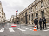 В Париже водитель совершил наезд на женщину-полицейского. Инцидент произошел неподалеку от резиденции французского президента Франсуа Олланда