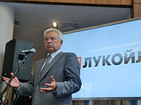 Алекперов не исключает падения цены на нефть до 25 долларов Алекперов не исключает падения цены на нефть до 25 долларов