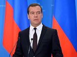 Премьер-министр РФ Дмитрий Медведев отреагировал на возмущение украинского коллеги Арсения Яценюка формулировкой в контракте поставок электричества между "Укринтерэнерго" и российским "Интер РАО", признающей Крым частью России