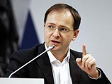 Министерство культуры РФ будет выдавать прокатные удостоверения с фиксированной датой релиза, однако в случае совпадения дня выхода в прокат российского "фильма-события" и зарубежного блокбастера ведомство готово аннулировать удостоверение последнего Министерство культуры РФ будет выдавать прокатные удостоверения с фиксированной датой релиза, однако в случае совпадения дня выхода в прокат российского "фильма-события" и зарубежного блокбастера ведомство готово аннулировать удостоверение последнего