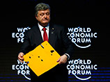 В ходе выступления на форуме Порошенко также не мог не коснуться проблемы мирного урегулирования конфликта на востоке страны. Он приехал в Давос с частью корпуса обстрелянного автобуса под Волновахой