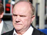 Нападению подверглись председатель ЦК КПРФ Геннадий Зюганов и его первый зампред Иван Мельников Нападению подверглись председатель ЦК КПРФ Геннадий Зюганов и его первый зампред Иван Мельников