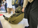 На екатеринбургском предприятии "Уралспецзащита" доработали популярные камуфляжные костюмы типа "Горка" с учетом рекомендаций бывших спецназовцев