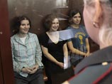Самуцевич пожаловалась в Верховный суд на отказ отменить наказание за "панк-молебен" Pussy Riot Самуцевич пожаловалась в Верховный суд на отказ отменить наказание за "панк-молебен" Pussy Riot