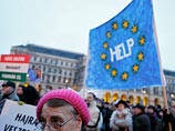В Венгрии прошла демонстрация против Орбана: несколько тысяч граждан напомнили премьеру об отношениях с Западом В Венгрии прошла демонстрация против Орбана: несколько тысяч граждан напомнили премьеру об отношениях с Западом