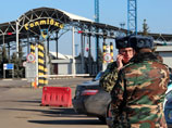Украинские власти могут запретить российским гражданам въезжать в страну без загранпаспорта после заявлений о возможном введении визового режима между соседними государствами