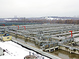 Мосводоканал провел мониторинг состояния воды и воздуха в Москве и заявил, что причиной появления неприятного запаха 1 февраля может быть разовый несанкционированный сброс загрязняющих веществ в канализацию