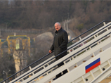 Лукашенко взял отпуск и приехал в Сочи, где проведет встречу с Путиным Лукашенко взял отпуск и приехал в Сочи, где проведет встречу с Путиным
