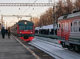Вице-премьер Аркадий Дворкович, отчитываясь перед президентом, признал, что "ситуация с пригородным сообщением сложная". Чиновник объяснил это переходом на новые принципы договорных отношений между "РЖД" и субъектами РФ Вице-премьер Аркадий Дворкович, отчитываясь перед президентом, признал, что "ситуация с пригородным сообщением сложная". Чиновник объяснил это переходом на новые принципы договорных отношений между "РЖД" и субъектами РФ